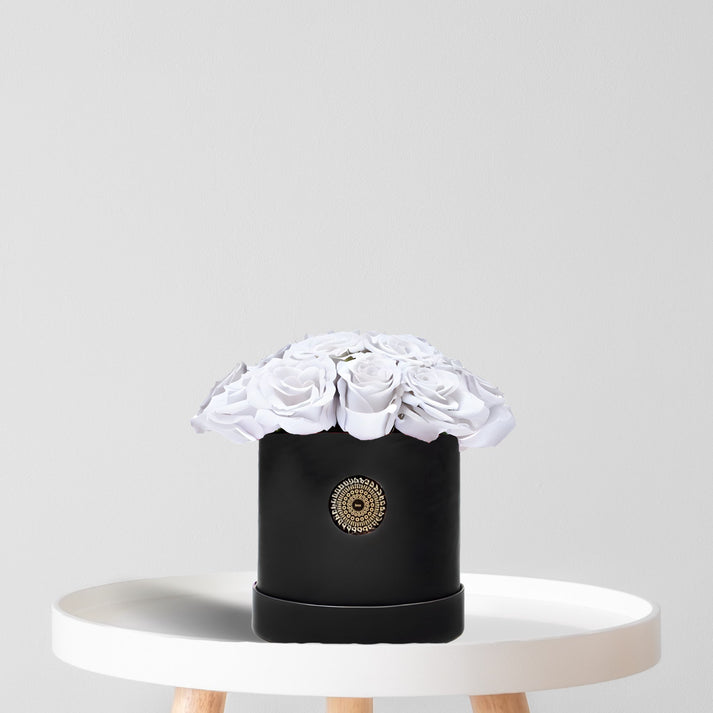Iconic White Rose Box – Bloombox